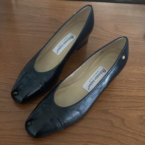 Etienne Aigner Black Leather Pumps Size 7 great condition